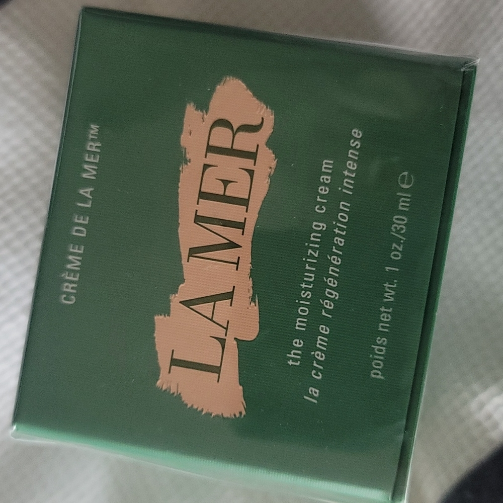 La Mer brand new, sealed in box moisturizer 1oz.